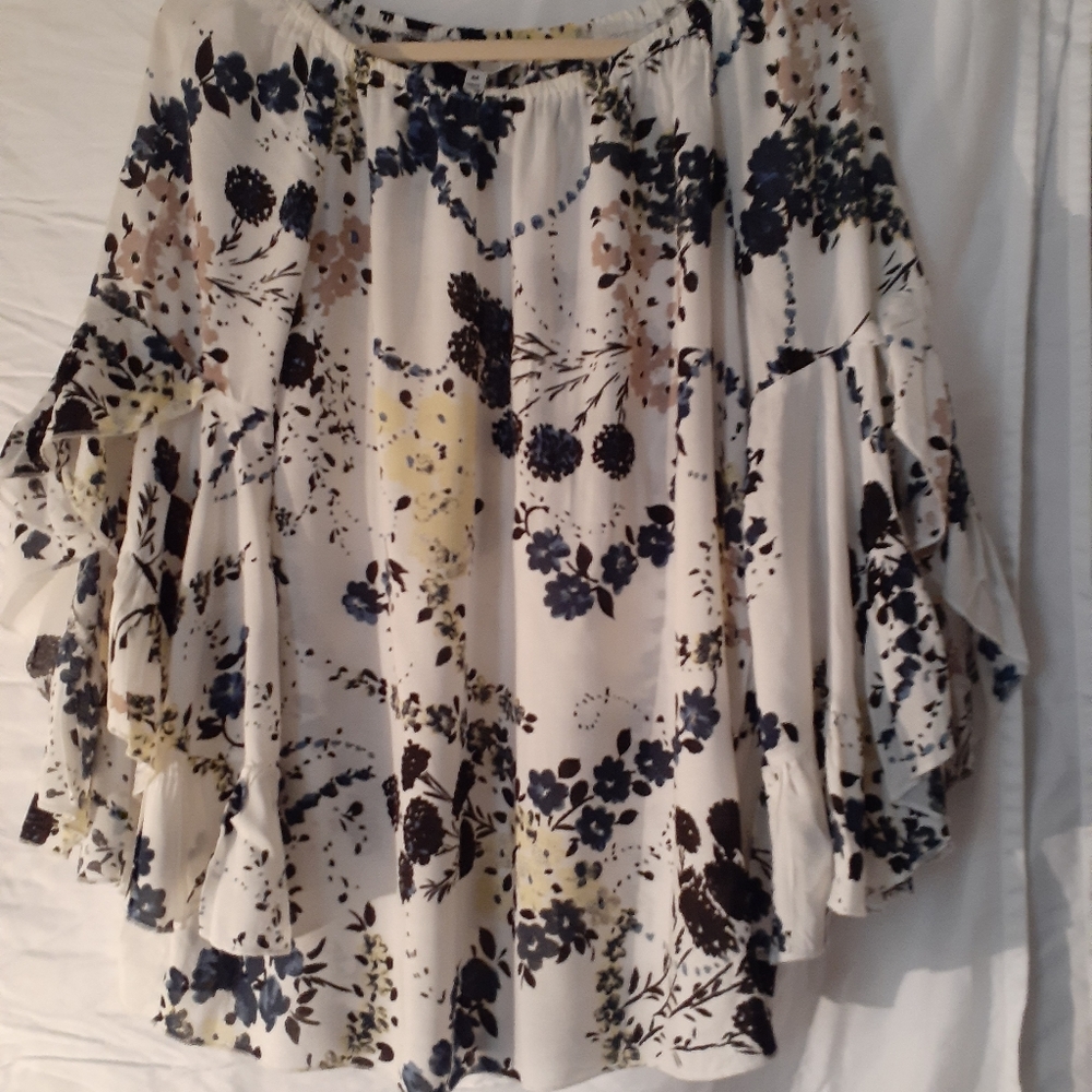 Fever Peasant shirt ruffled sleeve